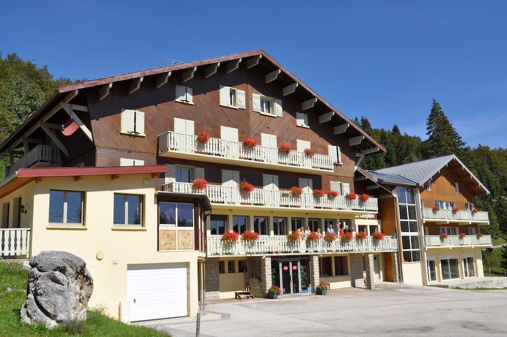 Village Vacances Le Grepillon Ле-Русс Экстерьер фото