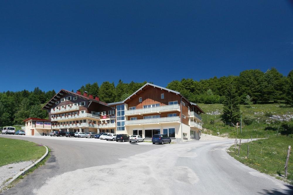 Village Vacances Le Grepillon Ле-Русс Экстерьер фото